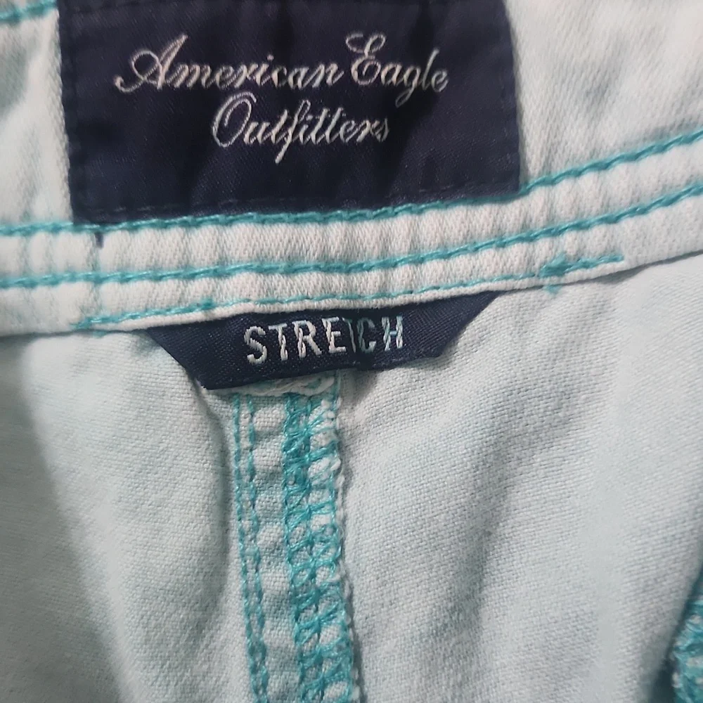 American Eagle Low Rise Distressed Fade Shorts - Picture 6 of 8